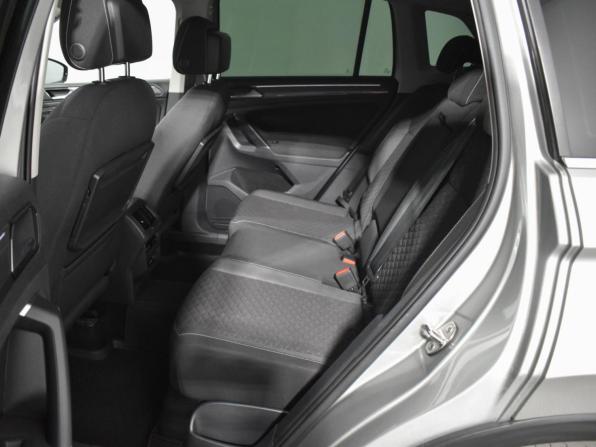 Volkswagen Tiguan II с пробегом 2018 года, цена 1 950 000 рублей, 141919 км, внедорожник, Автокод Объявления