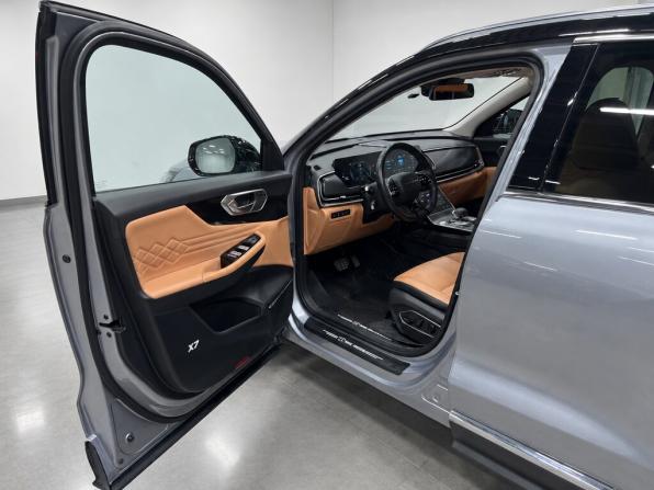 BAIC X75 с пробегом 2024 года, цена 2 150 500 рублей, 22000 км, внедорожник, Автокод Объявления