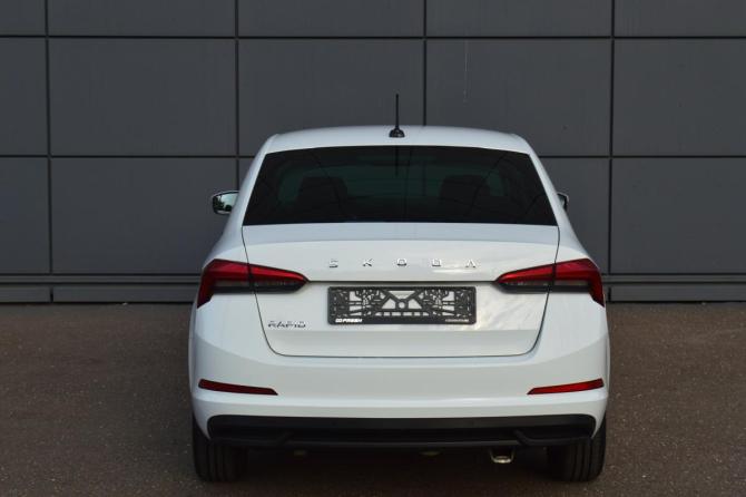 Skoda Rapid II с пробегом 2022 года, цена 1 650 000 рублей, 53007 км, лифтбек, Автокод Объявления
