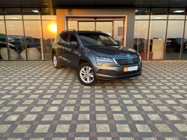 Skoda Karoq I с пробегом 2020 года, цена 1 870 000 рублей, 106714 км, внедорожник, Автокод Объявления