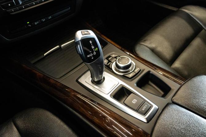 BMW X5 II (E70) с пробегом 2010 года, цена 2 500 000 рублей, 142012 км, внедорожник, Автокод Объявления