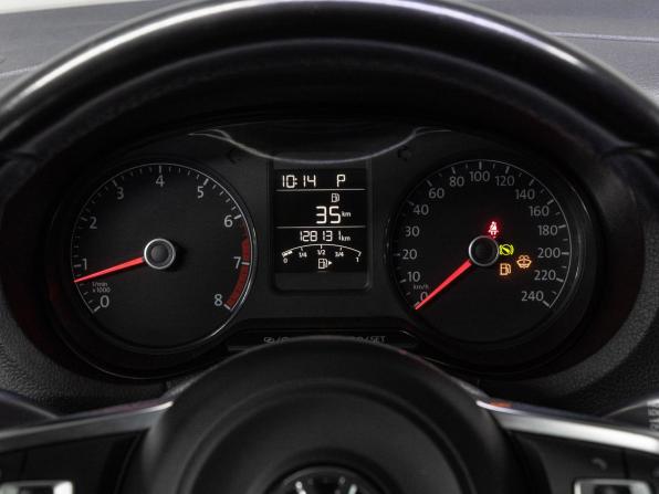 Volkswagen Polo V Рестайлинг с пробегом 2018 года, цена 1 090 000 рублей, 128131 км, седан, Автокод Объявления