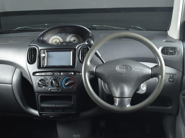 Toyota FunCargo с пробегом 2000 года, цена 420 999 рублей, 250733 км, компактвэн, Автокод Объявления