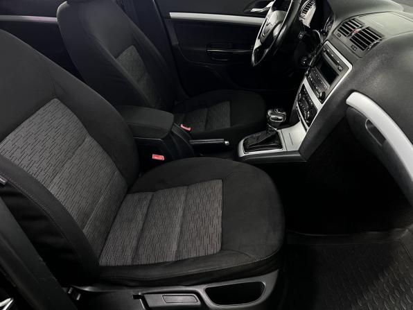Skoda Octavia II (A5) Рестайлинг с пробегом 2009 года, цена 799 000 рублей, 260446 км, универсал, Автокод Объявления