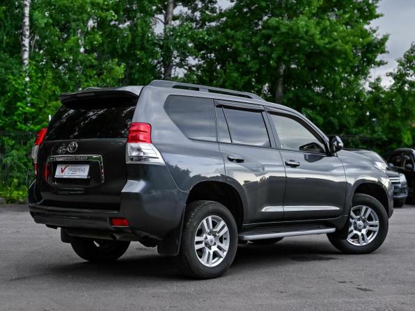 Toyota Land Cruiser Prado 150 Series Рестайлинг 1 с пробегом 2013 года, цена 3 050 000 рублей, 132510 км, внедорожник, Автокод Объявления