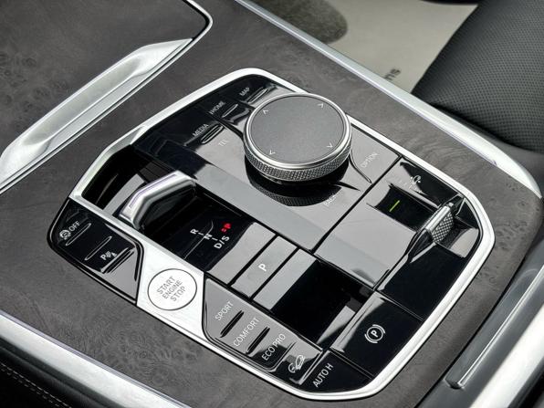 BMW X7 I (G07) Рестайлинг с пробегом 2023 года, цена 11 890 000 рублей, 83200 км, внедорожник, Автокод Объявления