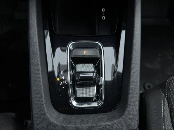 Skoda Octavia IV (A8) с пробегом 2021 года, цена 2 155 000 рублей, 133400 км, лифтбек, Автокод Объявления