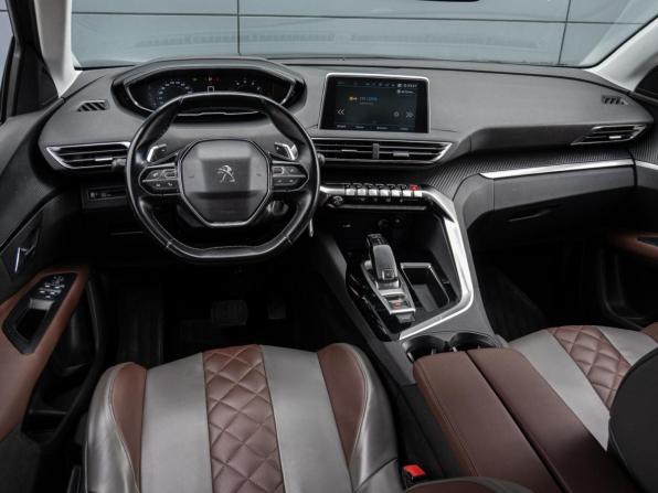 Peugeot 5008 II с пробегом 2019 года, цена 1 680 000 рублей, 107635 км, внедорожник, Автокод Объявления