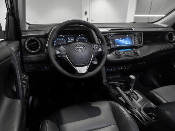 Toyota RAV4 IV (XA40) Рестайлинг с пробегом 2017 года, цена 2 690 000 рублей, 84637 км, внедорожник, Автокод Объявления