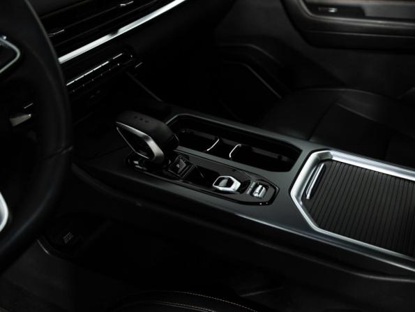Geely Okavango I Рестайлинг с пробегом 2024 года, цена 2 799 777 рублей, 29647 км, внедорожник, Автокод Объявления