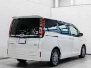 Toyota Esquire I Красноярск  - изображение 37