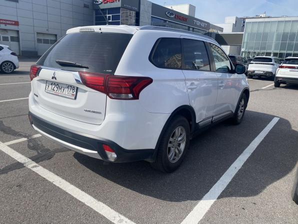 Mitsubishi Outlander III Рестайлинг 2 с пробегом 2016 года, цена 1 645 000 рублей, 160000 км, внедорожник, Автокод Объявления