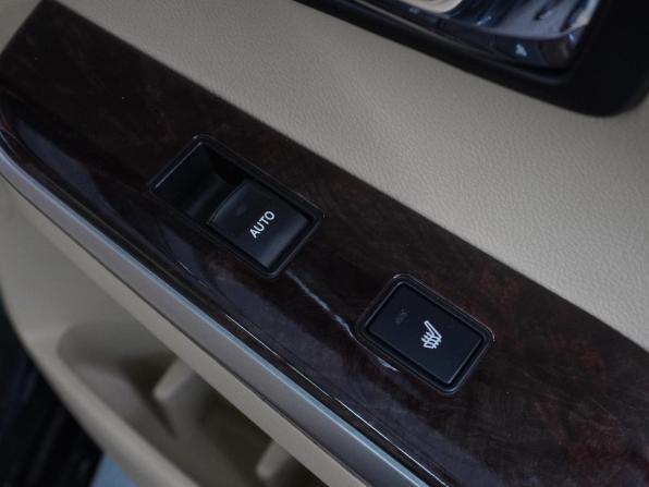 Toyota Camry VII (XV50) Рестайлинг с пробегом 2015 года, цена 2 229 000 рублей, 130320 км, седан, Автокод Объявления