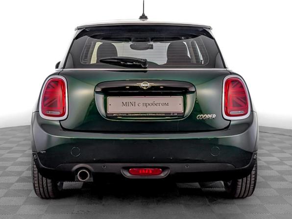 Mini Hatch III (F55/F56) Рестайлинг с пробегом 2018 года, цена 1 715 000 рублей, 81512 км, хэтчбек, Автокод Объявления