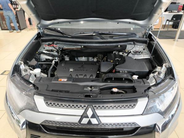 Mitsubishi Outlander III Рестайлинг 3 с пробегом 2020 года, цена 2 520 000 рублей, 71380 км, внедорожник, Автокод Объявления