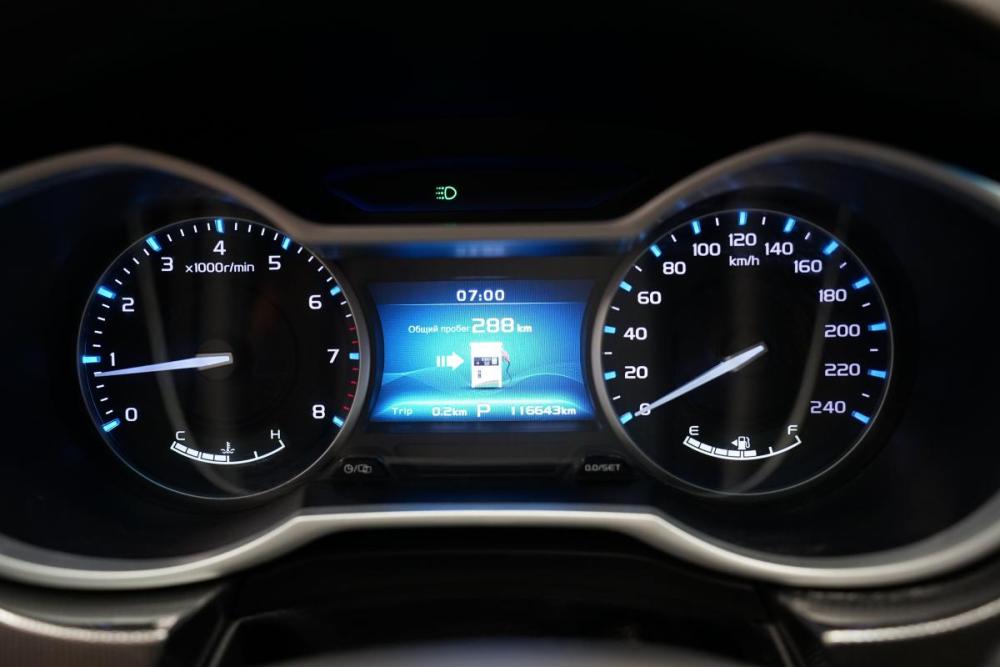 Geely Emgrand 7 I Рестайлинг Крым  - изображение 14