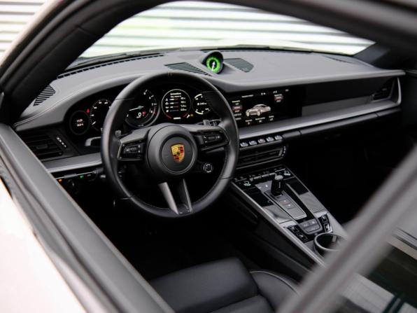 Porsche 911 VIII (992) с пробегом 2021 года, цена 17 439 000 рублей, 18871 км, купе, Автокод Объявления