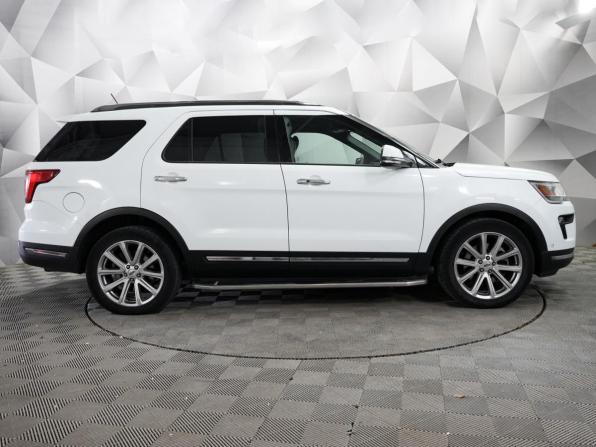Ford Explorer V Рестайлинг 2 с пробегом 2018 года, цена 2 925 000 рублей, 135000 км, внедорожник, Автокод Объявления