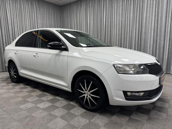 Skoda Rapid I Рестайлинг с пробегом 2018 года, цена 1 120 000 рублей, 170286 км, лифтбек, Автокод Объявления