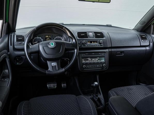 Skoda Fabia RS II с пробегом 2011 года, цена 1 060 000 рублей, 136502 км, хэтчбек, Автокод Объявления