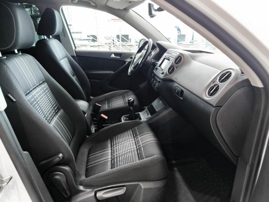 Volkswagen Tiguan I Рестайлинг Казань  - изображение 13