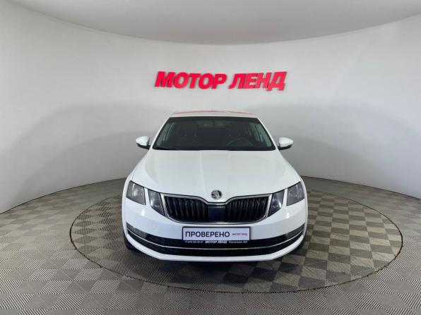 Skoda Octavia III (A7) Рестайлинг с пробегом 2018 года, цена 1 085 000 рублей, 243970 км, лифтбек, Автокод Объявления