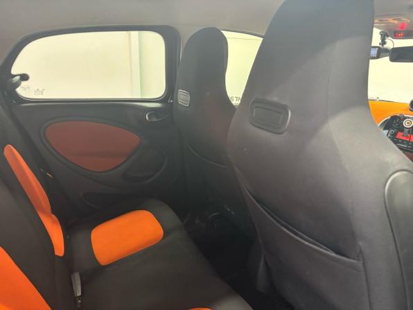 Smart Forfour II с пробегом 2017 года, цена 939 000 рублей, 86644 км, хэтчбек, Автокод Объявления