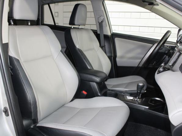 Toyota RAV4 IV (XA40) Рестайлинг с пробегом 2018 года, цена 3 180 000 рублей, 134000 км, внедорожник, Автокод Объявления