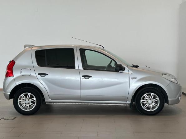 Renault Sandero I с пробегом 2014 года, цена 659 000 рублей, 180800 км, хэтчбек, Автокод Объявления