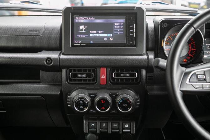 Suzuki Jimny IV с пробегом 2021 года, цена 1 727 000 рублей, 25100 км, внедорожник, Автокод Объявления