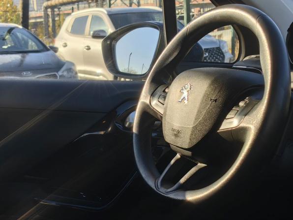 Peugeot 208 I с пробегом 2013 года, цена 579 000 рублей, 157659 км, хэтчбек, Автокод Объявления