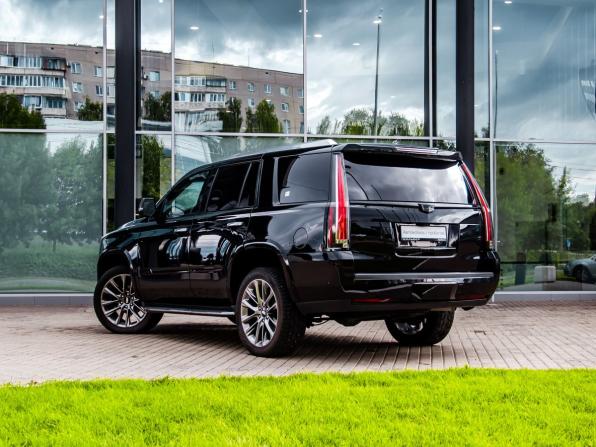 Cadillac Escalade IV с пробегом 2019 года, цена 5 350 000 рублей, 95879 км, внедорожник, Автокод Объявления