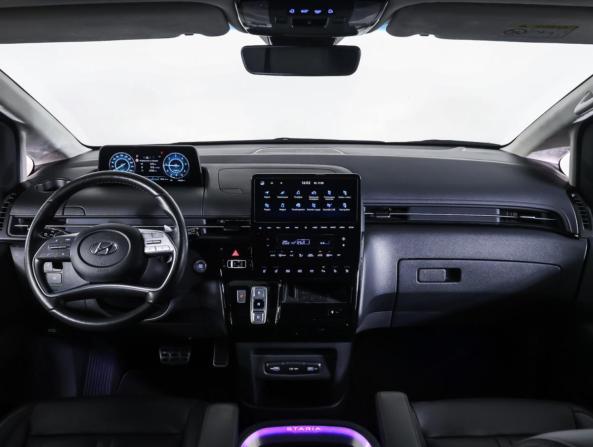 Hyundai Staria I с пробегом 2022 года, цена 5 598 000 рублей, 34614 км, минивэн, Автокод Объявления