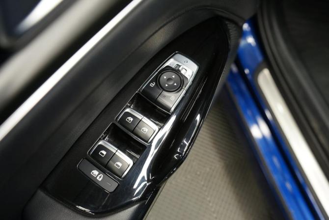 Kia K5 III с пробегом 2020 года, цена 2 499 000 рублей, 54950 км, седан, Автокод Объявления