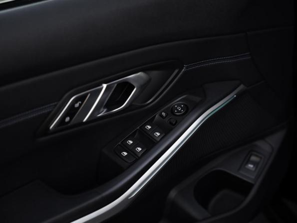BMW 3 серии VII (G2x) с пробегом 2020 года, цена 3 349 000 рублей, 135977 км, седан, Автокод Объявления