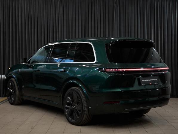 Новый Li Auto (Lixiang) L9 I 2023 года, цена 6 100 000 рублей, внедорожник, Автокод Объявления