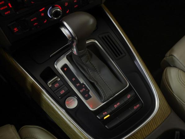 Audi Q5 I (8R) Рестайлинг с пробегом 2014 года, цена 2 099 000 рублей, 104950 км, внедорожник, Автокод Объявления