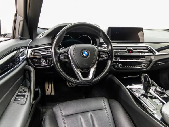BMW 5 серии VII (G30/G31/G38) с пробегом 2017 года, цена 3 498 000 рублей, 66256 км, седан, Автокод Объявления