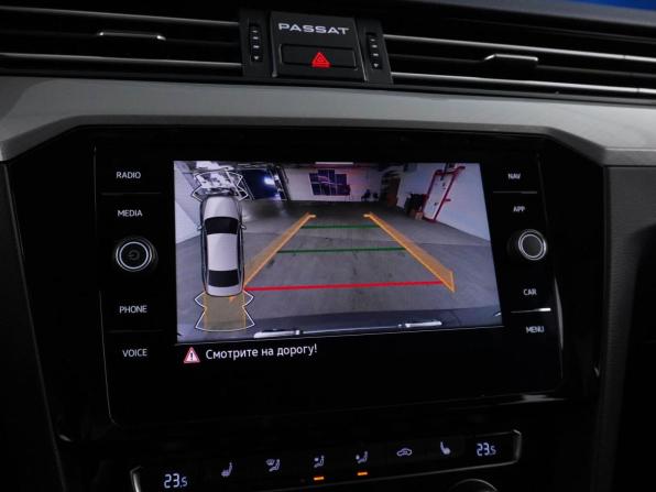 Volkswagen Passat B8 Рестайлинг с пробегом 2020 года, цена 2 399 046 рублей, 165243 км, седан, Автокод Объявления