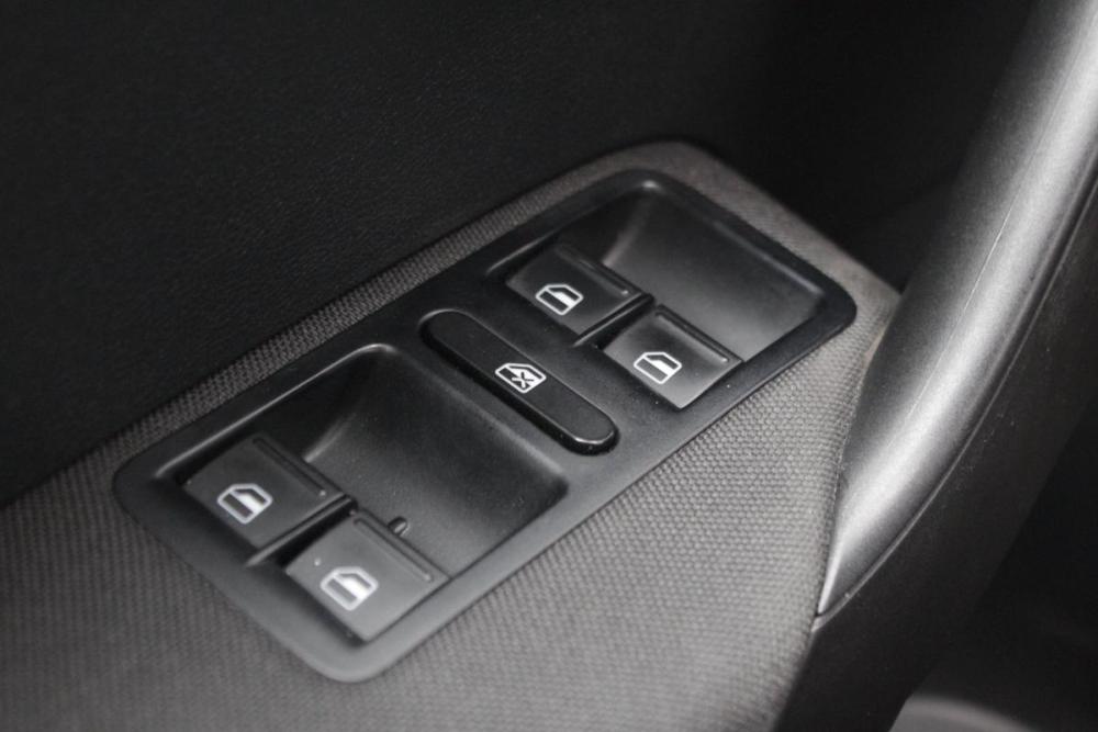 Volkswagen Polo V Рестайлинг Брянск  - изображение 10