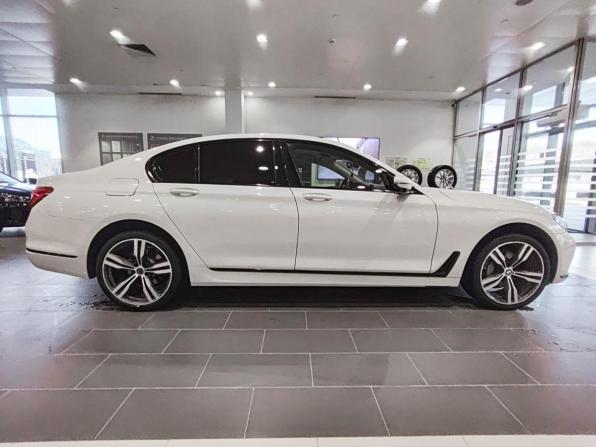 BMW 7 серии VI (G11/G12) с пробегом 2017 года, цена 3 199 000 рублей, 193044 км, седан, Автокод Объявления