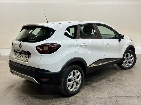 Renault Kaptur I с пробегом 2017 года, цена 1 239 000 рублей, 82717 км, внедорожник, Автокод Объявления