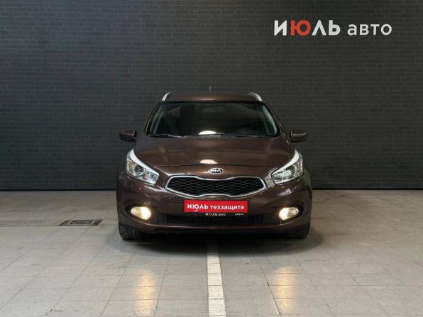 Kia Ceed II с пробегом 2012 года, цена 1 170 000 рублей, 199497 км, универсал, Автокод Объявления