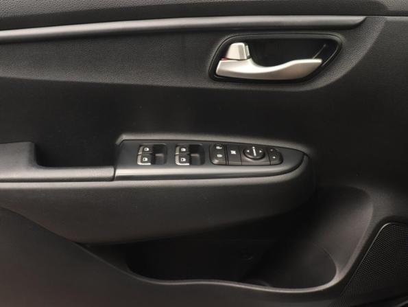 Kia Rio IV с пробегом 2020 года, цена 1 349 000 рублей, 131563 км, седан, Автокод Объявления