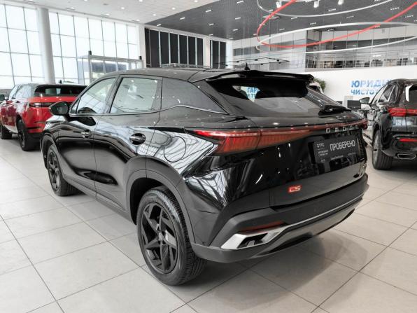 Omoda C5 I с пробегом 2022 года, цена 1 650 000 рублей, 60105 км, внедорожник, Автокод Объявления