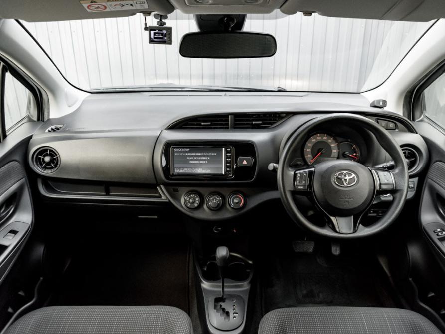 Toyota Vitz III (XP130) Рестайлинг 2 Екатеринбург  - изображение 12