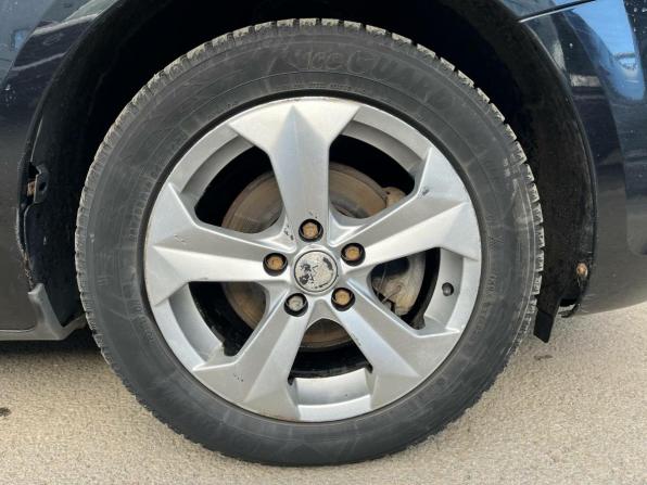 Ford Focus II Рестайлинг с пробегом 2011 года, цена 610 560 рублей, 157460 км, седан, Автокод Объявления