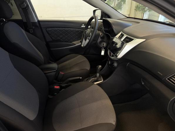 Hyundai Solaris I с пробегом 2012 года, цена 850 000 рублей, 139000 км, хэтчбек, Автокод Объявления