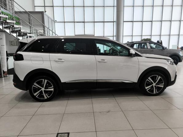 Peugeot 5008 II с пробегом 2020 года, цена 1 850 000 рублей, 199353 км, внедорожник, Автокод Объявления