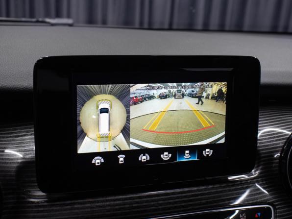 Mercedes-Benz V-Класс III (W447) Рестайлинг с пробегом 2022 года, цена 7 498 000 рублей, 52783 км, минивэн, Автокод Объявления